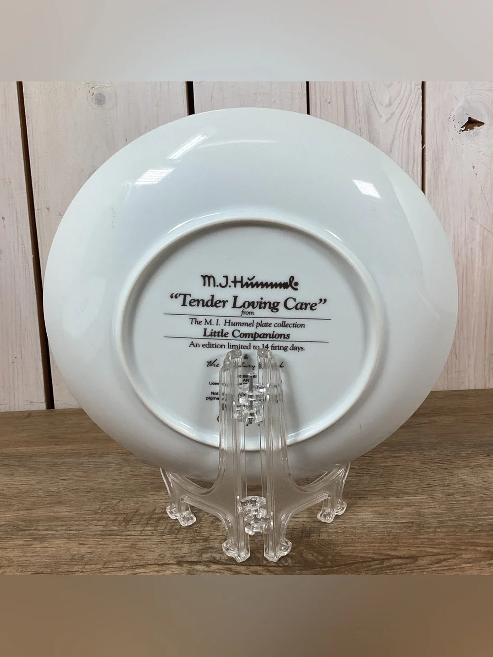 M.I. Hummel 1989 “Tender Loving Care” Little Companions Plate Danbury Mint Q9971